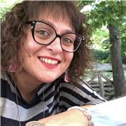 Offro supporto compiti a bambini e ragazzi, motivandoli allo studio.